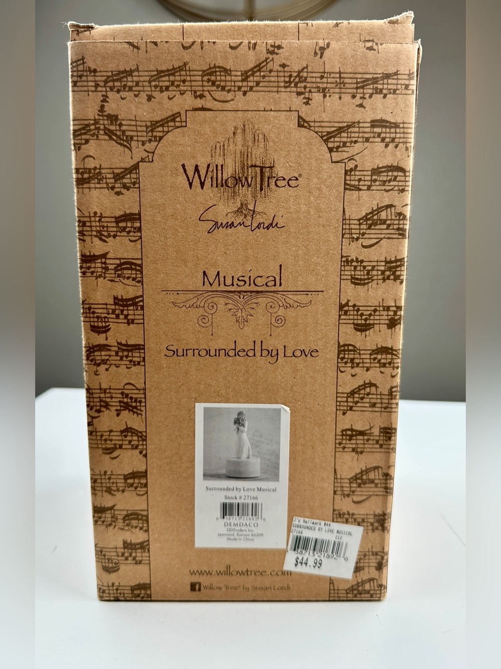 Willow Tree Surrounded by Love Musical #27166 Susan Lordi New in Box Works